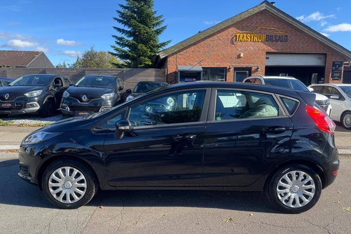 undefined Ford Fiesta fra 2014