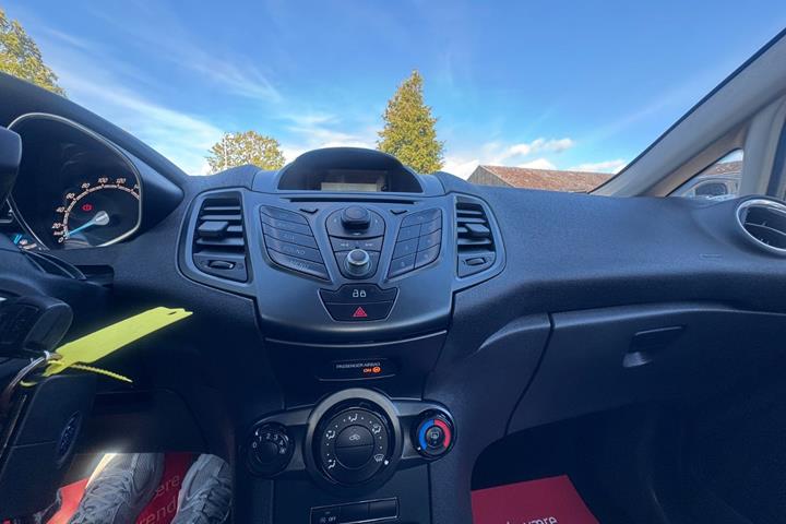 undefined Ford Fiesta fra 2014