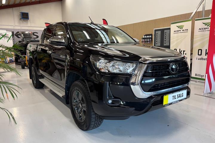 Sort Toyota HiLux fra 2021