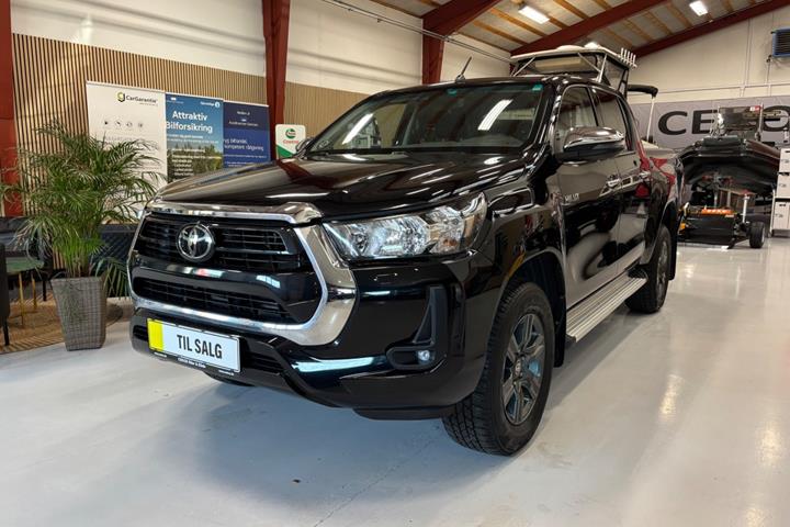 Sort Toyota HiLux fra 2021