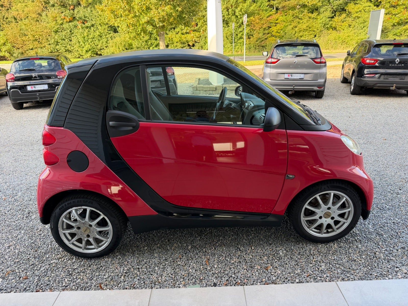 Rød Smart ForTwo Coupé fra 2010