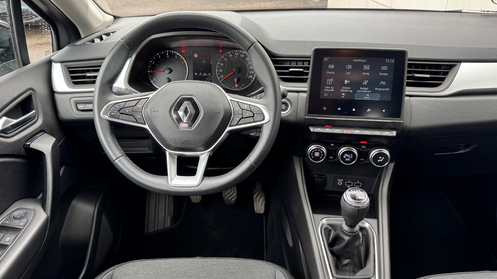 Grå Renault Captur fra 2023