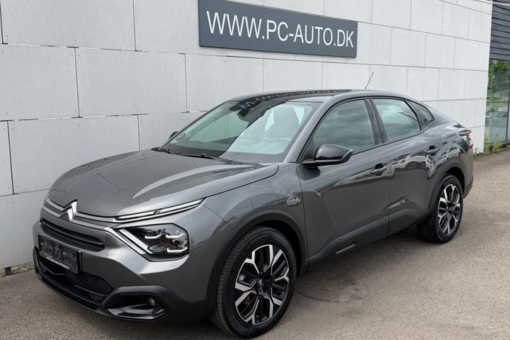 Grå Citroën C4 X fra 2024