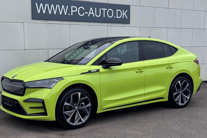 Grøn Skoda Enyaq fra 2023