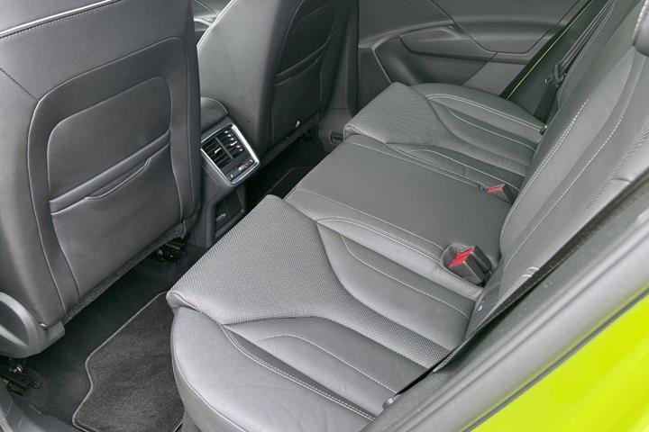 Grøn Skoda Enyaq fra 2023