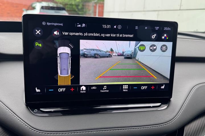 Grøn Skoda Enyaq fra 2023
