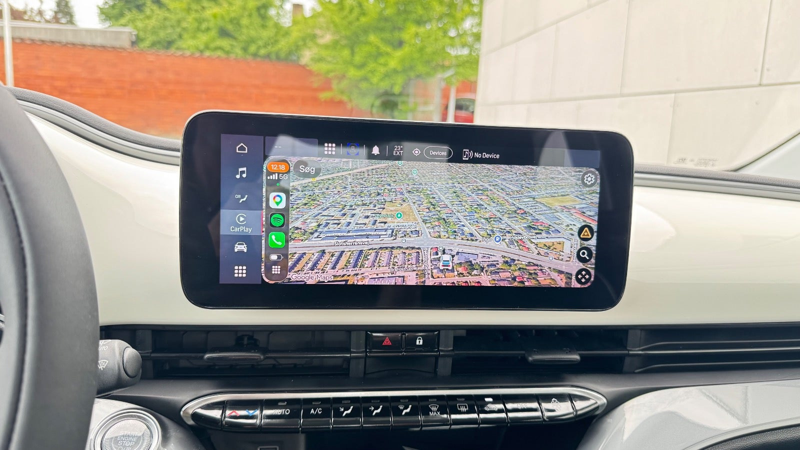 Hvid Fiat 500e fra 2023