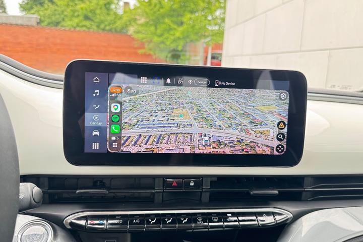 Hvid Fiat 500e fra 2023