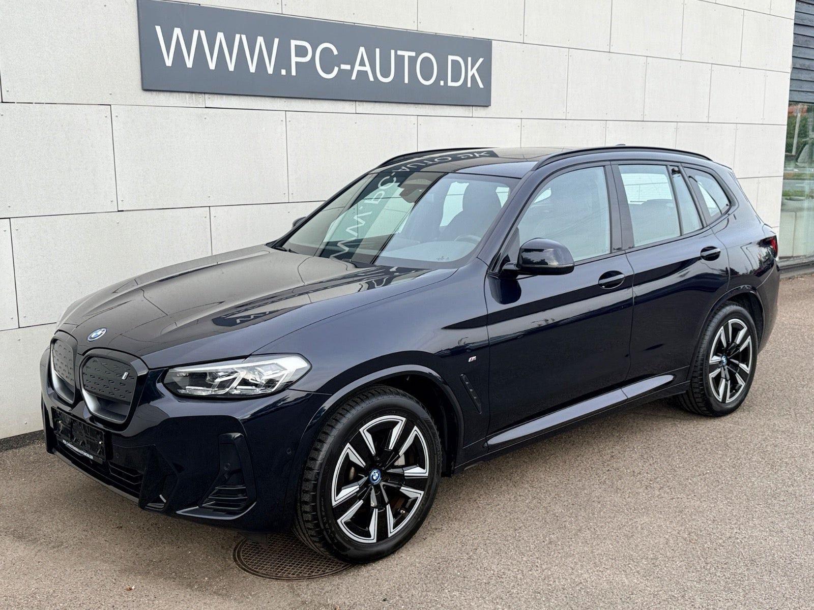 BMW iX3 Charged M-Sport