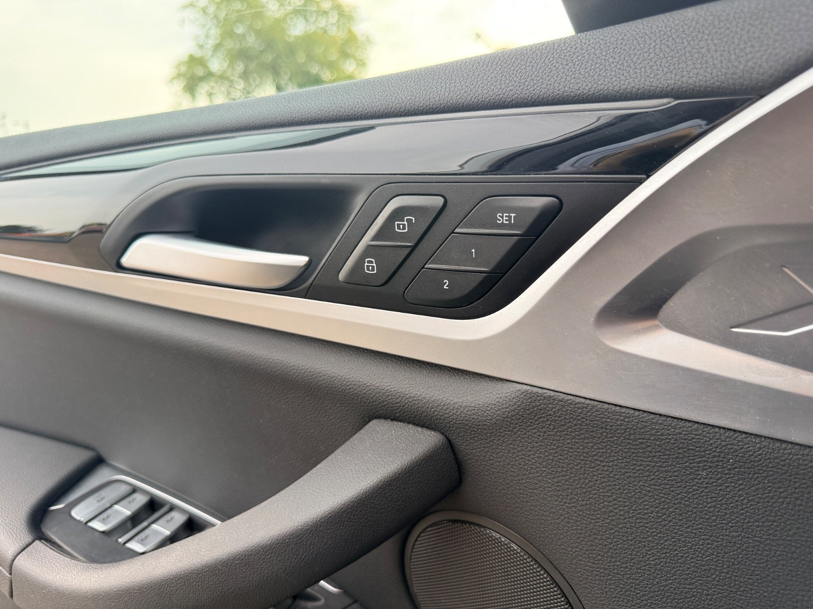 Blå BMW iX3 fra 2022