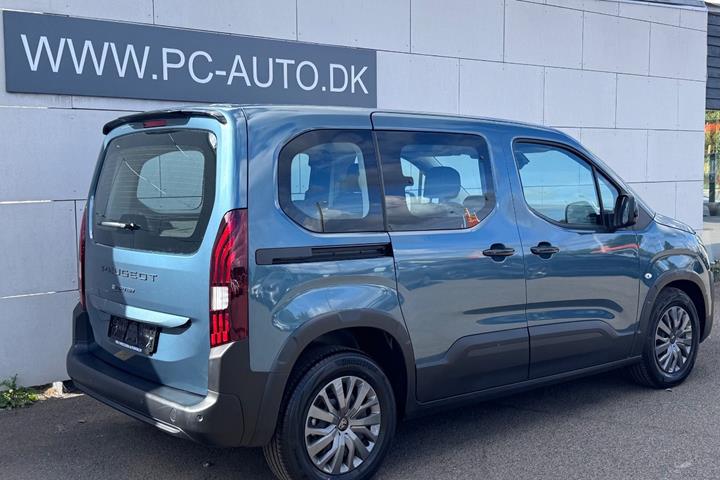 Blå Citroën ë-Berlingo fra 2025