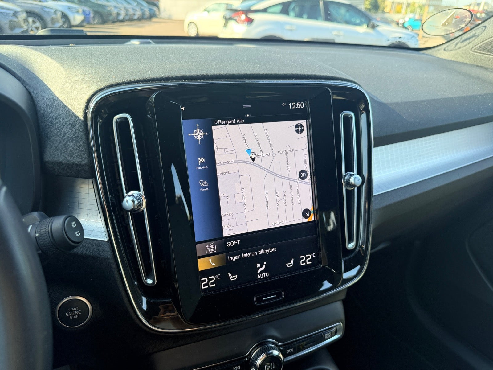 Grøn Volvo XC40 fra 2023