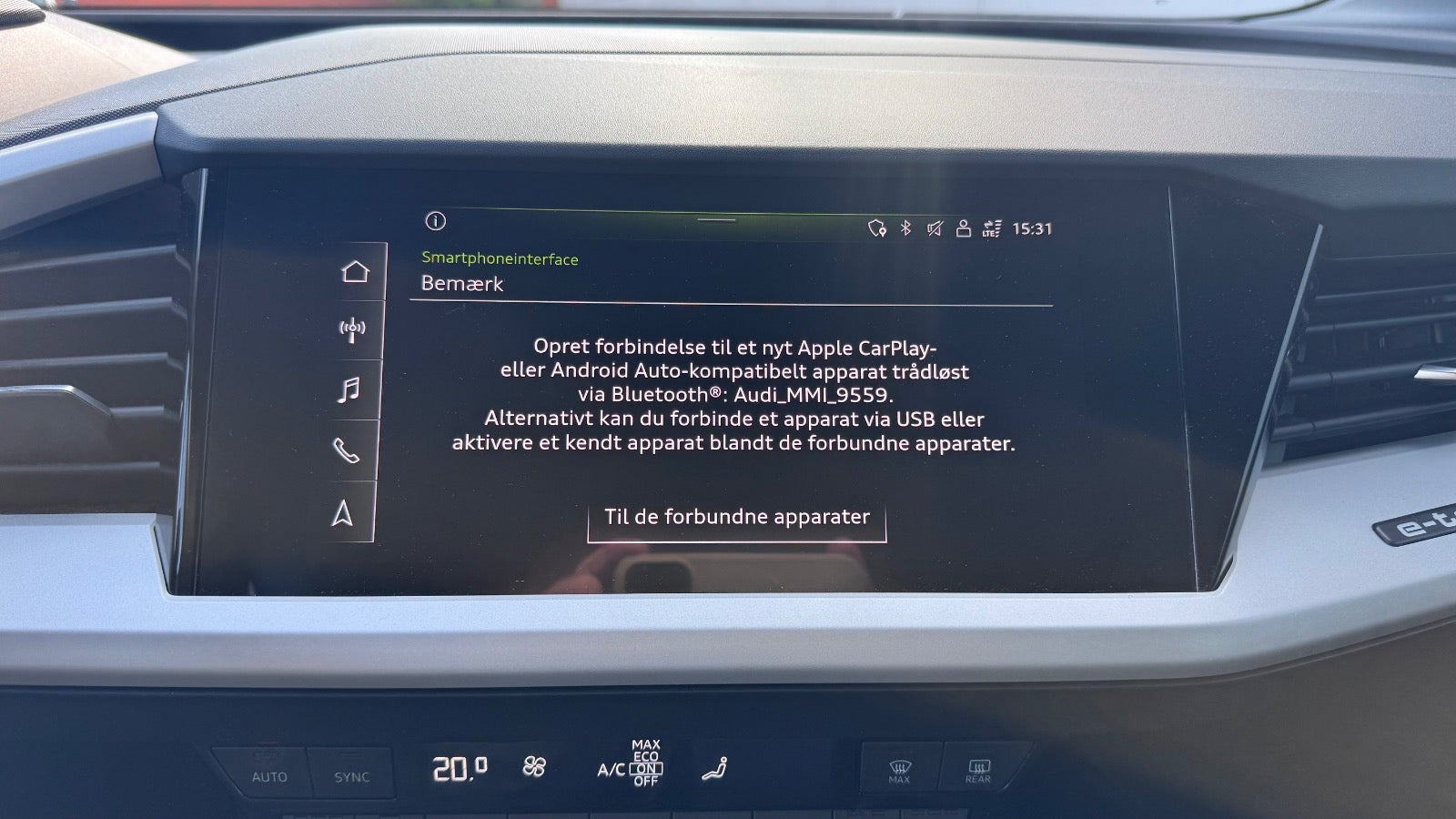 Grå Audi Q4 e-tron fra 2023