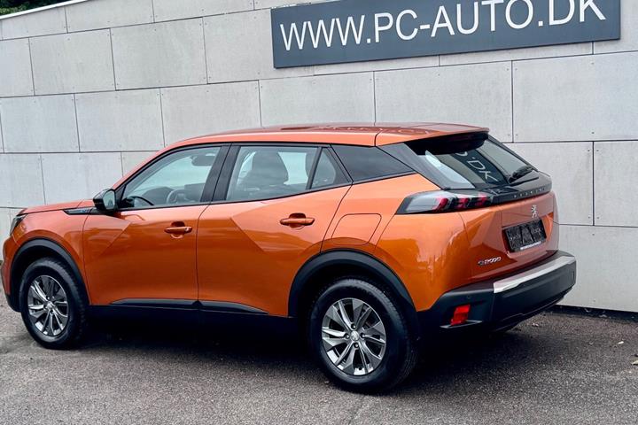Orange Peugeot e-2008 fra 2023