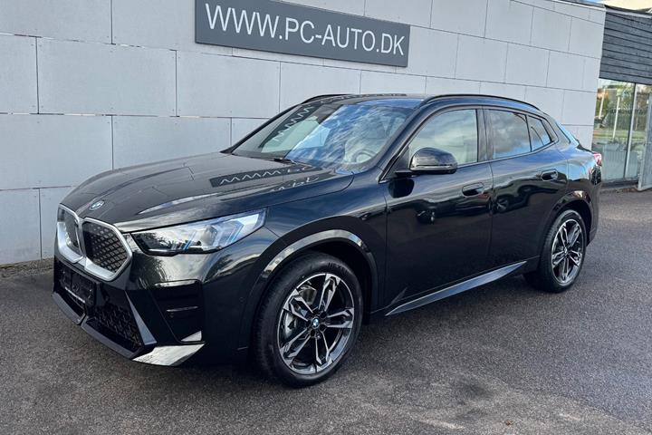 Sort BMW iX2 fra 2026
