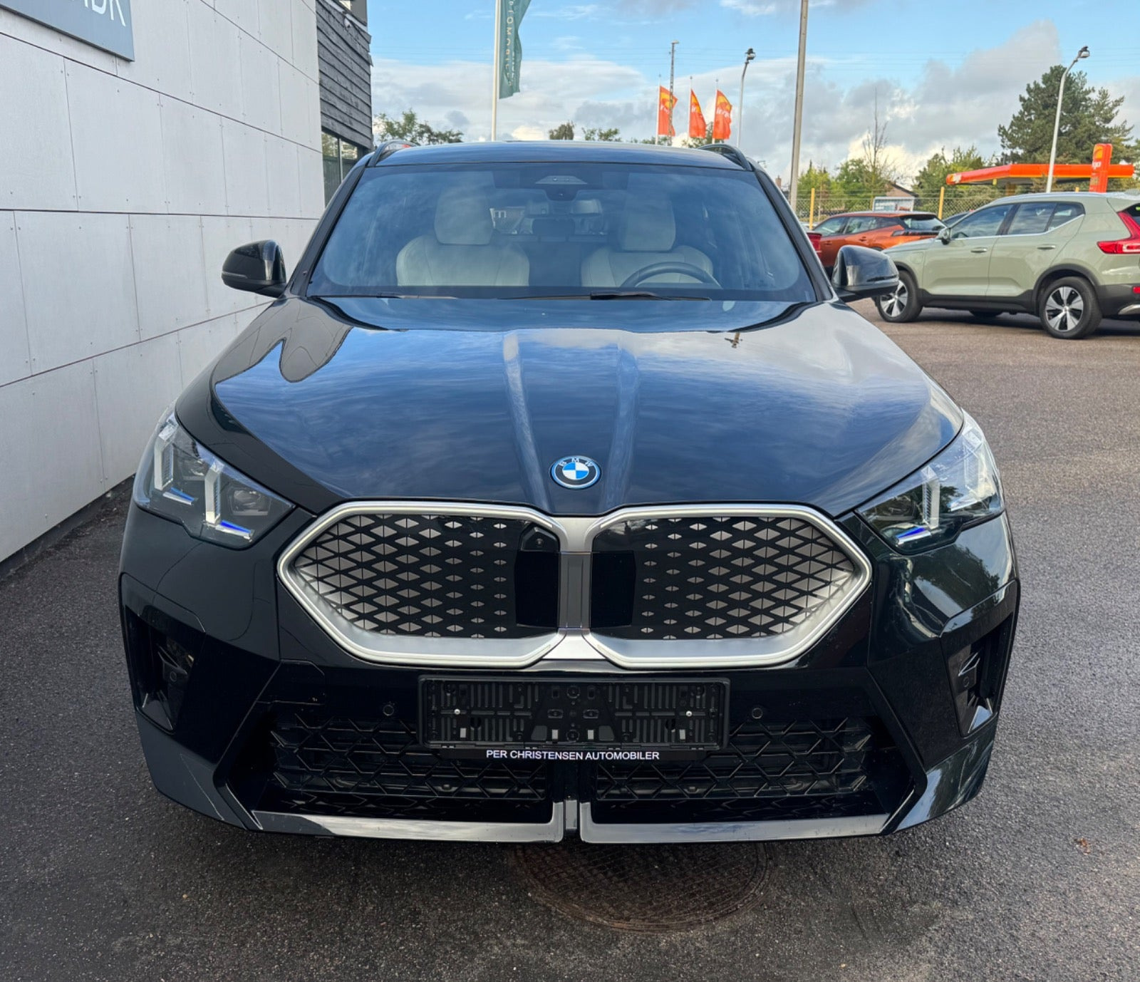 Sort BMW iX2 fra 2026
