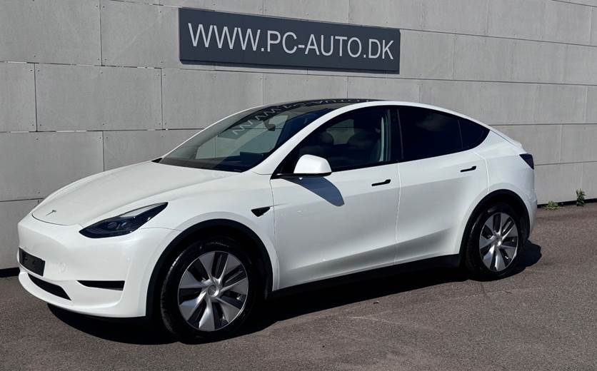 Tesla Model Y RWD