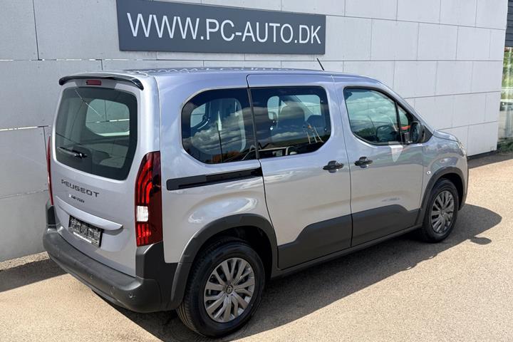 Grå Peugeot e-Rifter fra 2025