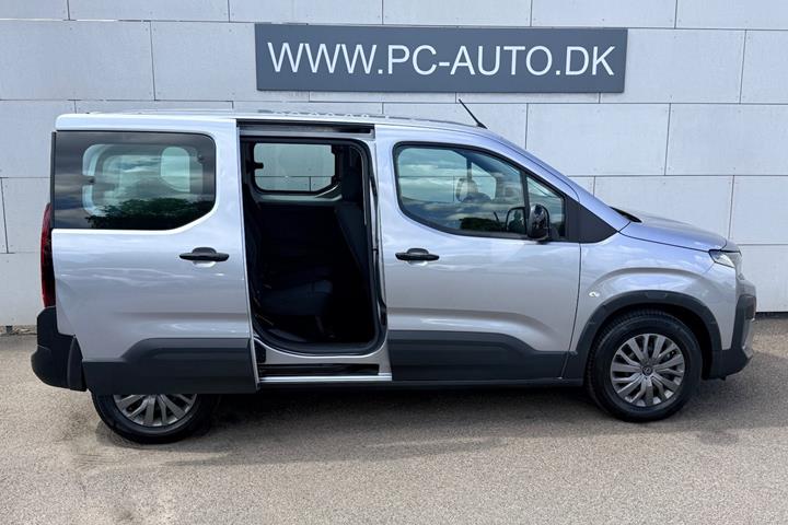 Grå Peugeot e-Rifter fra 2025