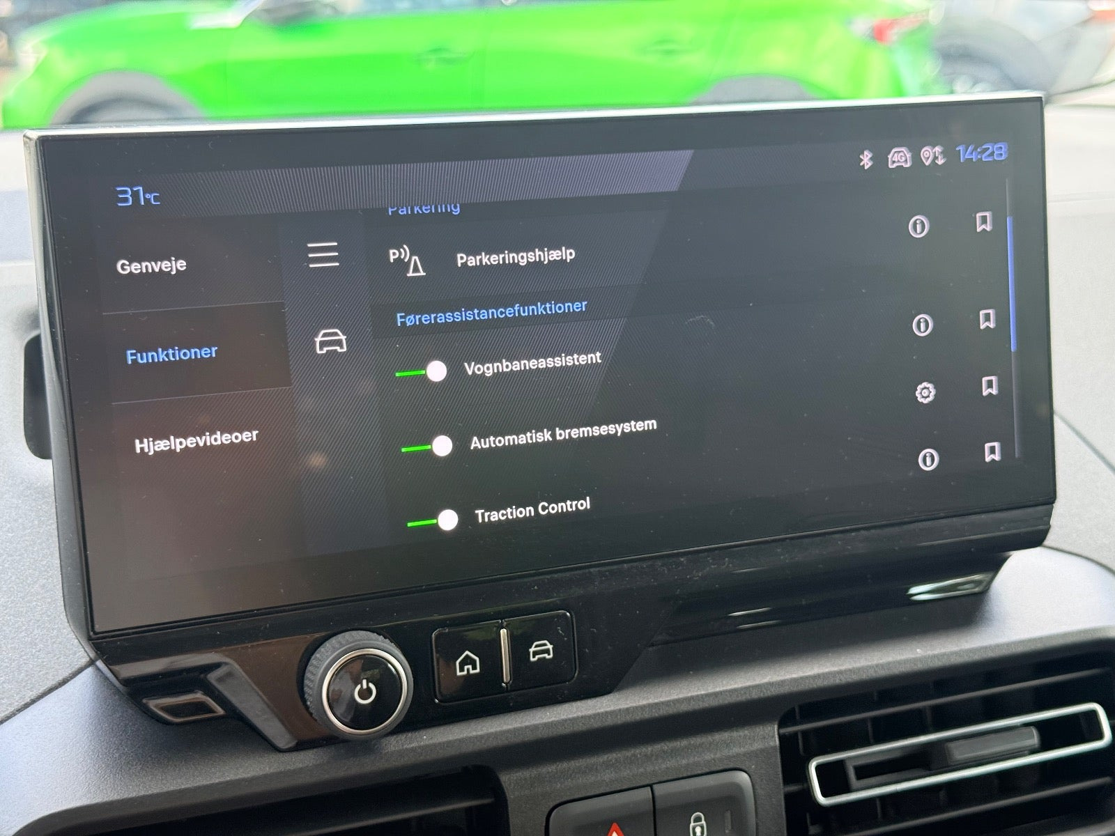 Grå Peugeot e-Rifter fra 2025