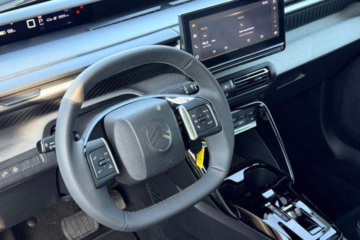 Grå Citroën e-C3 Aircross fra 2025