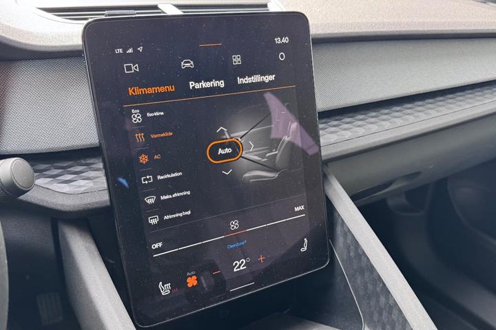 Sort Polestar 2 fra 2024