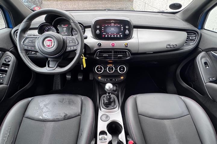 Blå Fiat 500X fra 2020