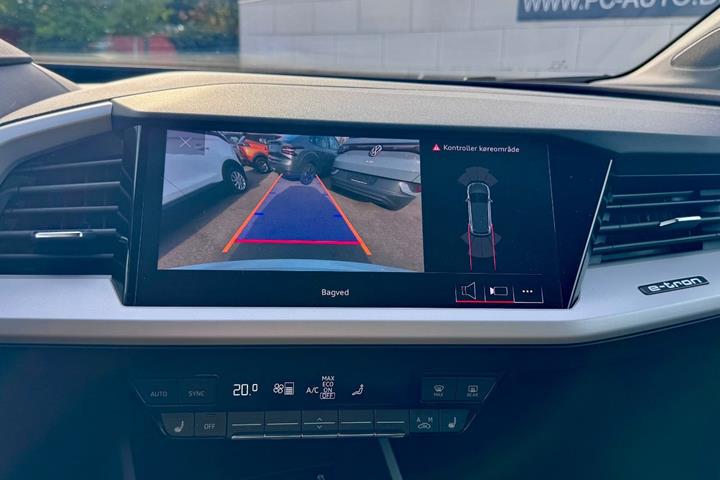Hvid Audi Q4 e-tron fra 2023