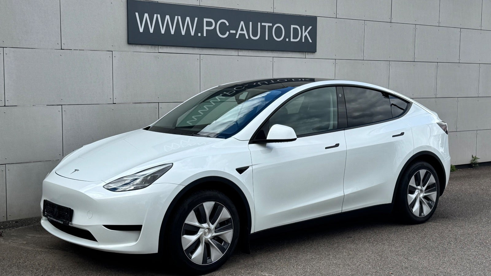 Tesla Model Y RWD
