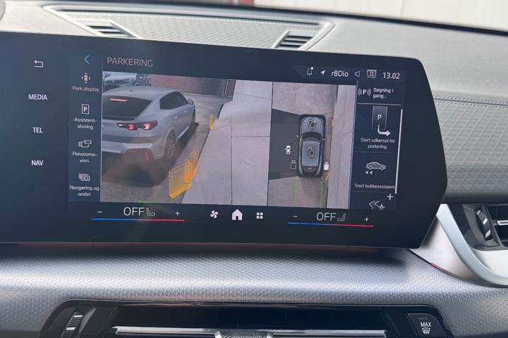Grå BMW iX2 fra 2026