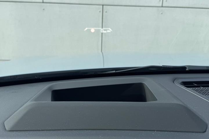 Grå BMW iX2 fra 2026