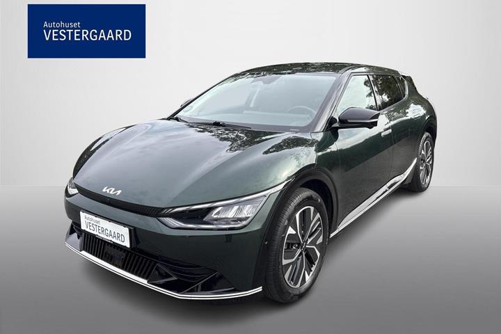 Grøn Kia EV6 fra 2022 set udefra