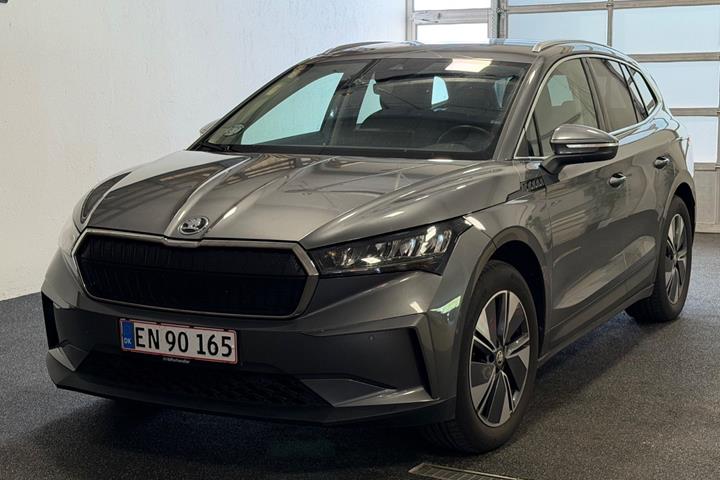 Grå Skoda Enyaq fra 2024