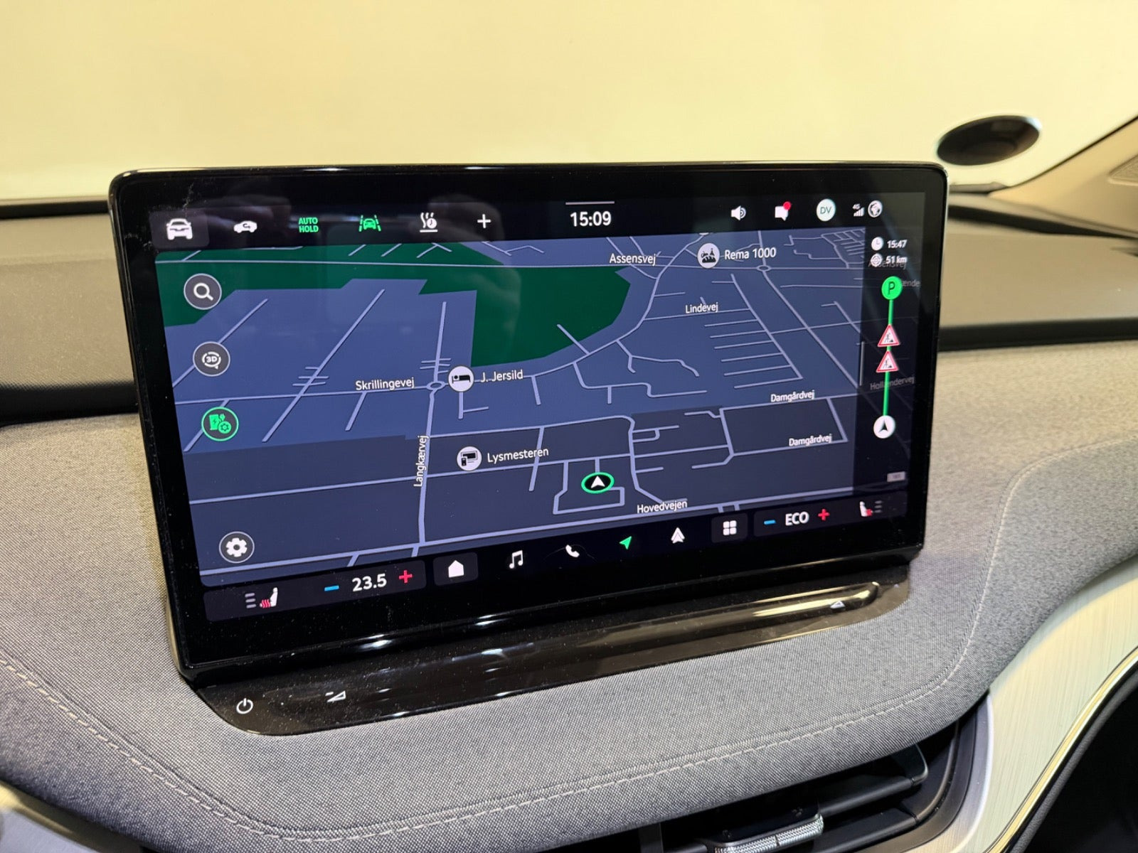 Grå Skoda Enyaq fra 2024