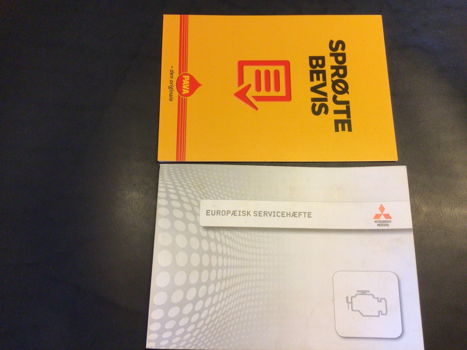 Blå Mitsubishi Space Star fra 2018