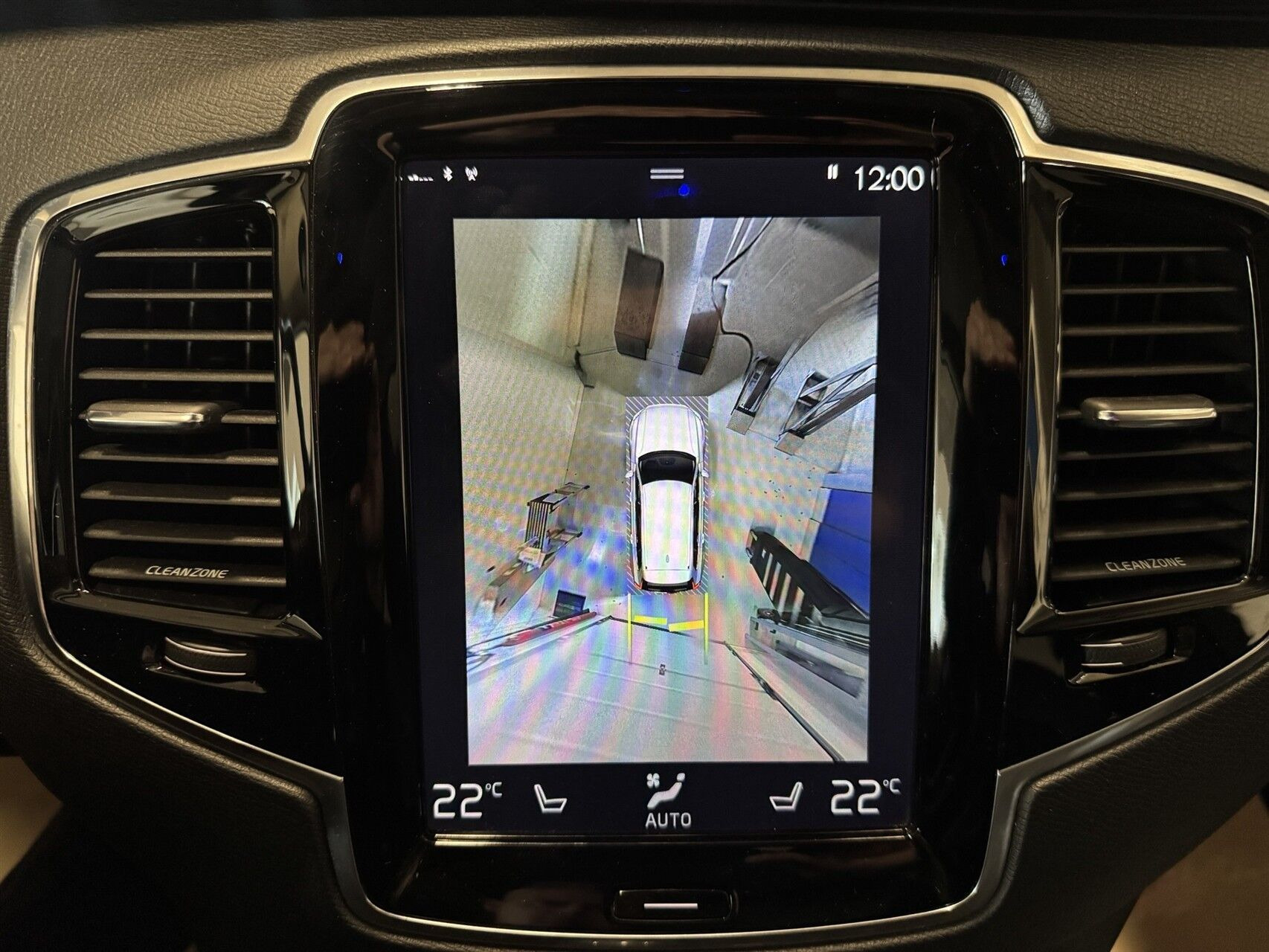 Sort Volvo XC90 fra 2015