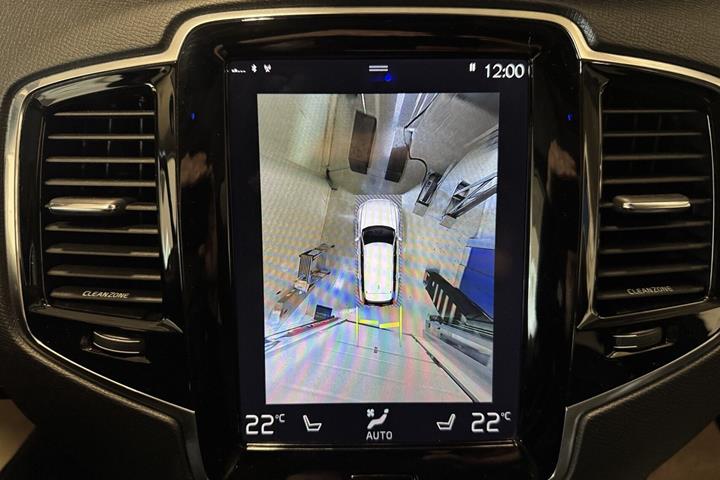 Sort Volvo XC90 fra 2015
