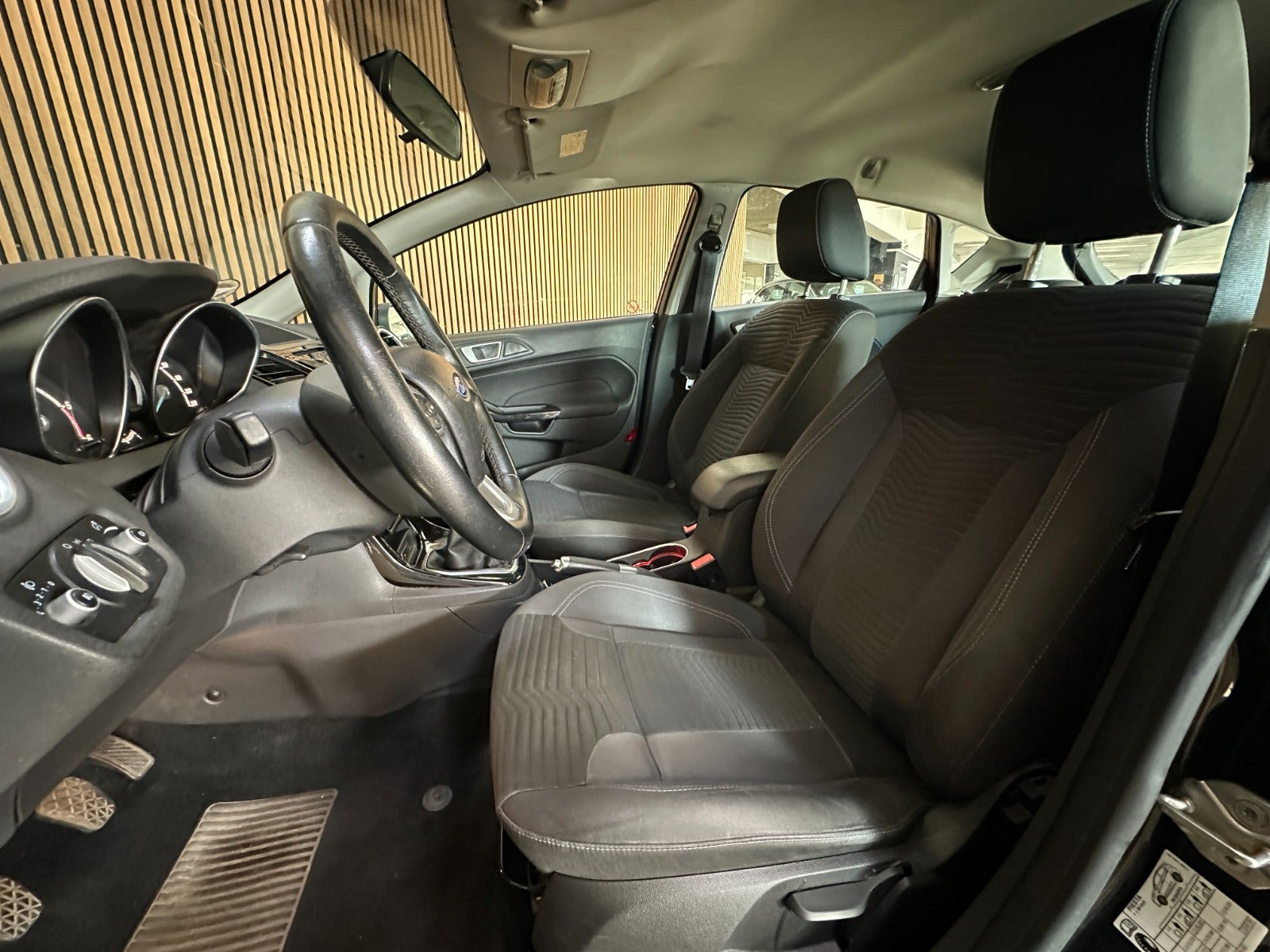 Sort Ford Fiesta fra 2013