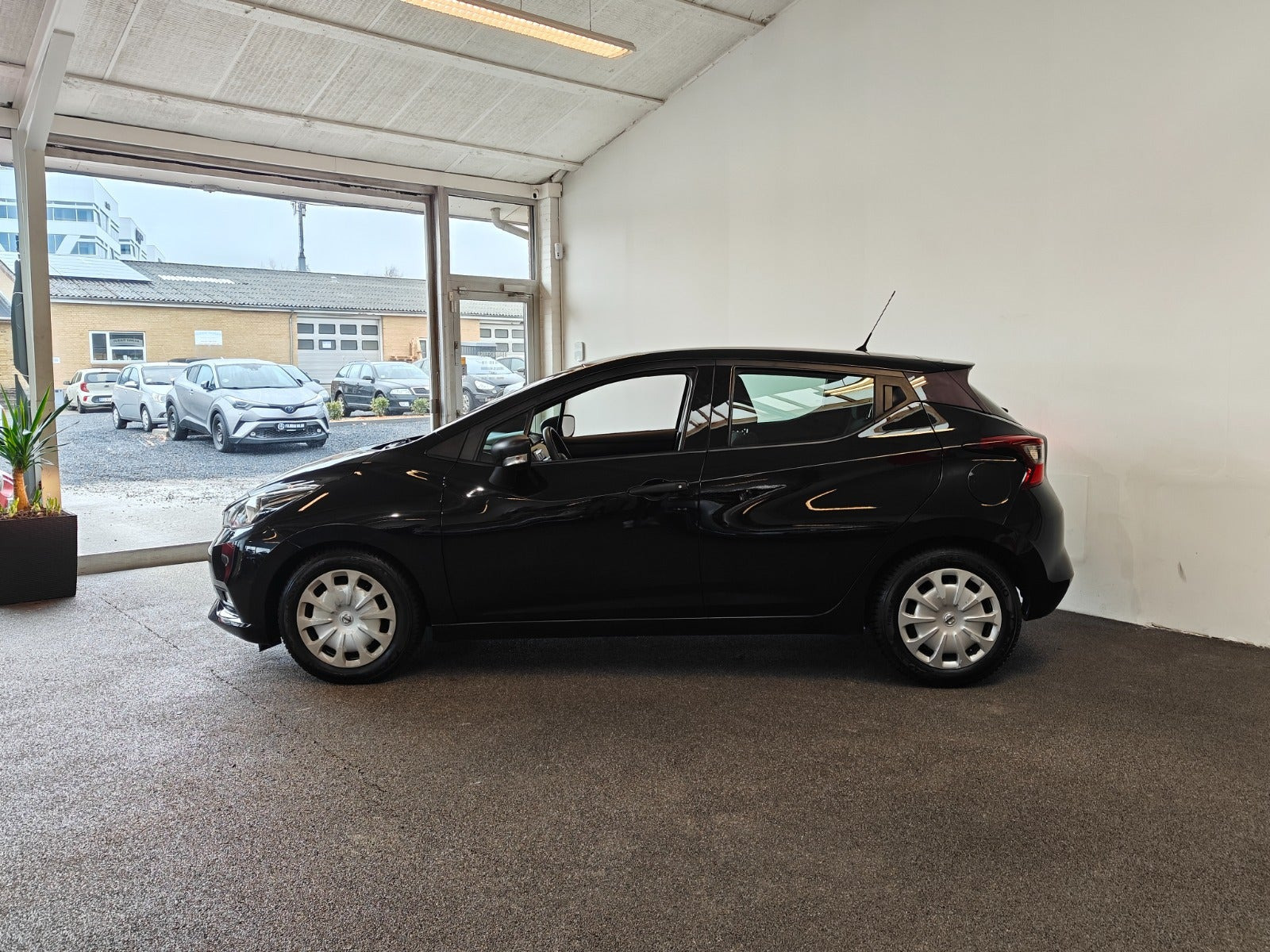 Sort Nissan Micra fra 2018