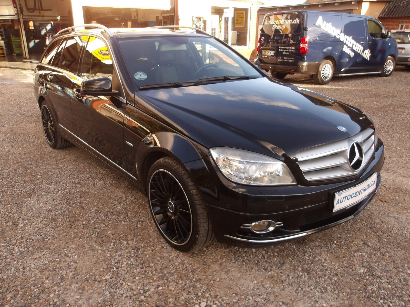 Sort Mercedes C250 fra 2010