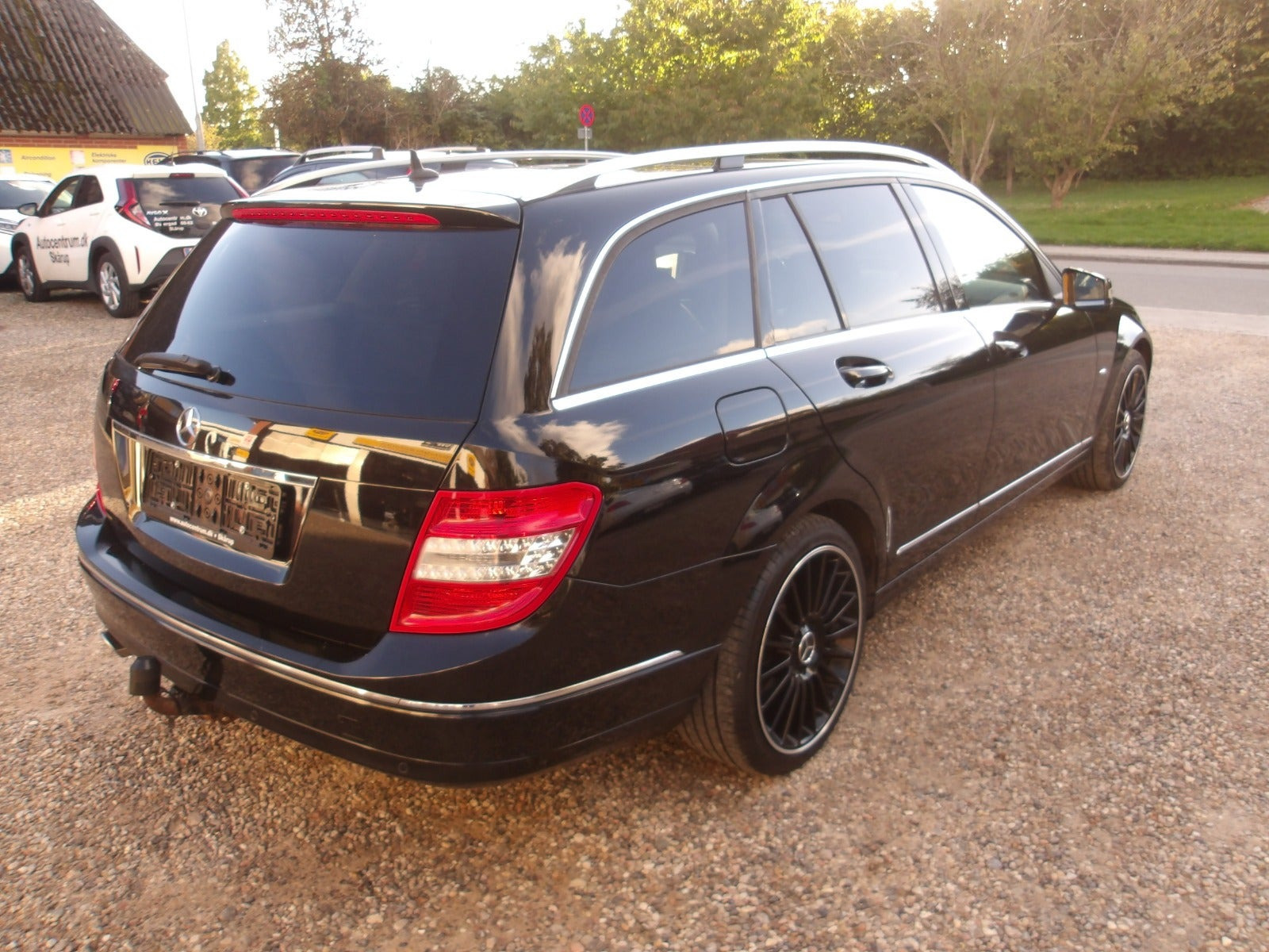 Sort Mercedes C250 fra 2010