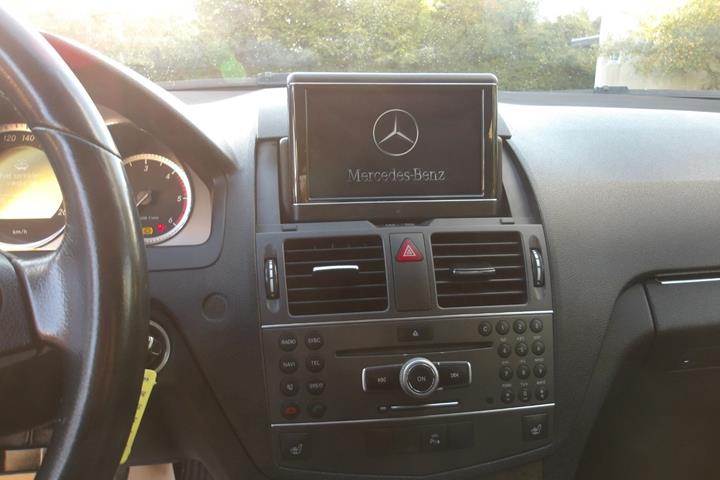 Sort Mercedes C250 fra 2010