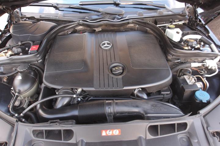 Sort Mercedes C250 fra 2010