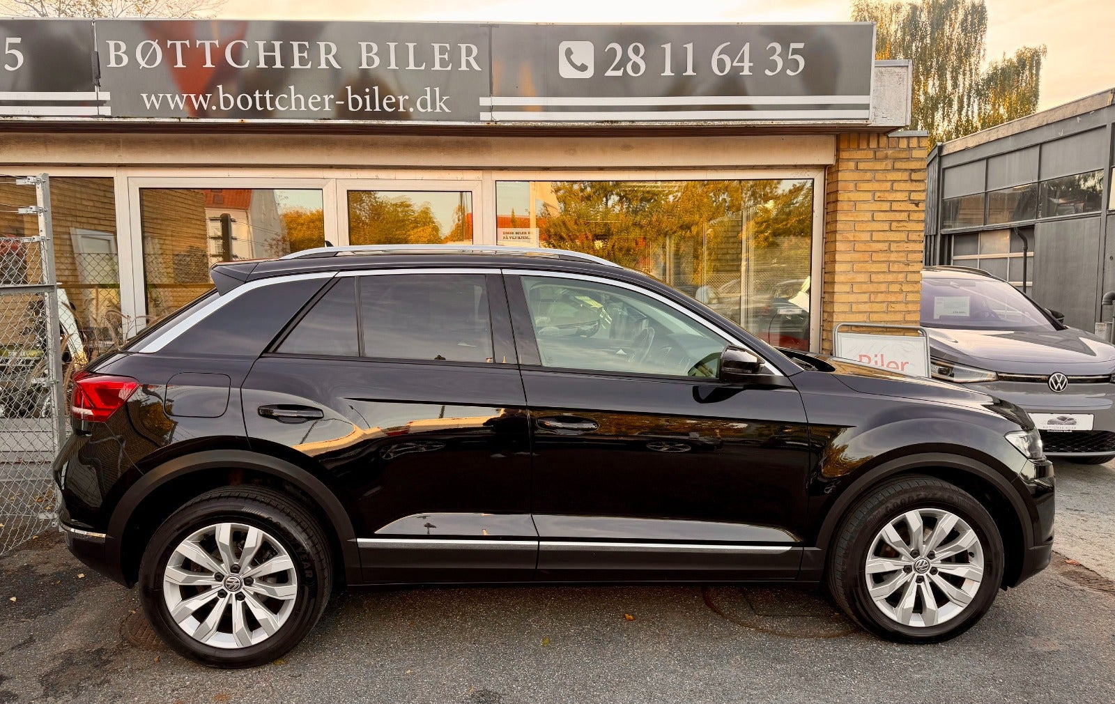 Sort VW T-Roc fra 2019
