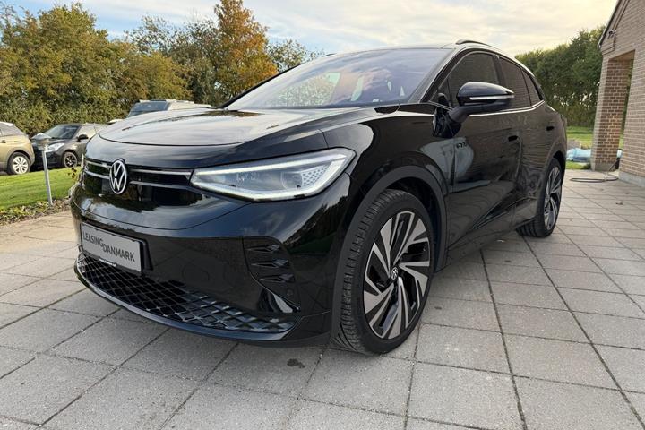 Sort VW ID.4 fra 2025 set udefra