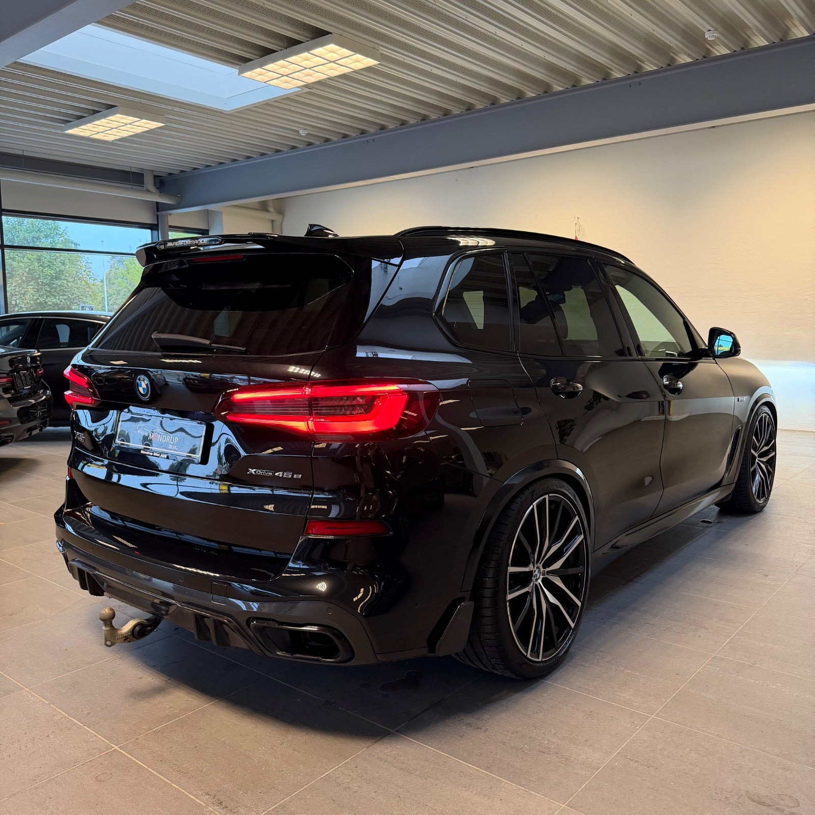 Sort BMW X5 fra 2022