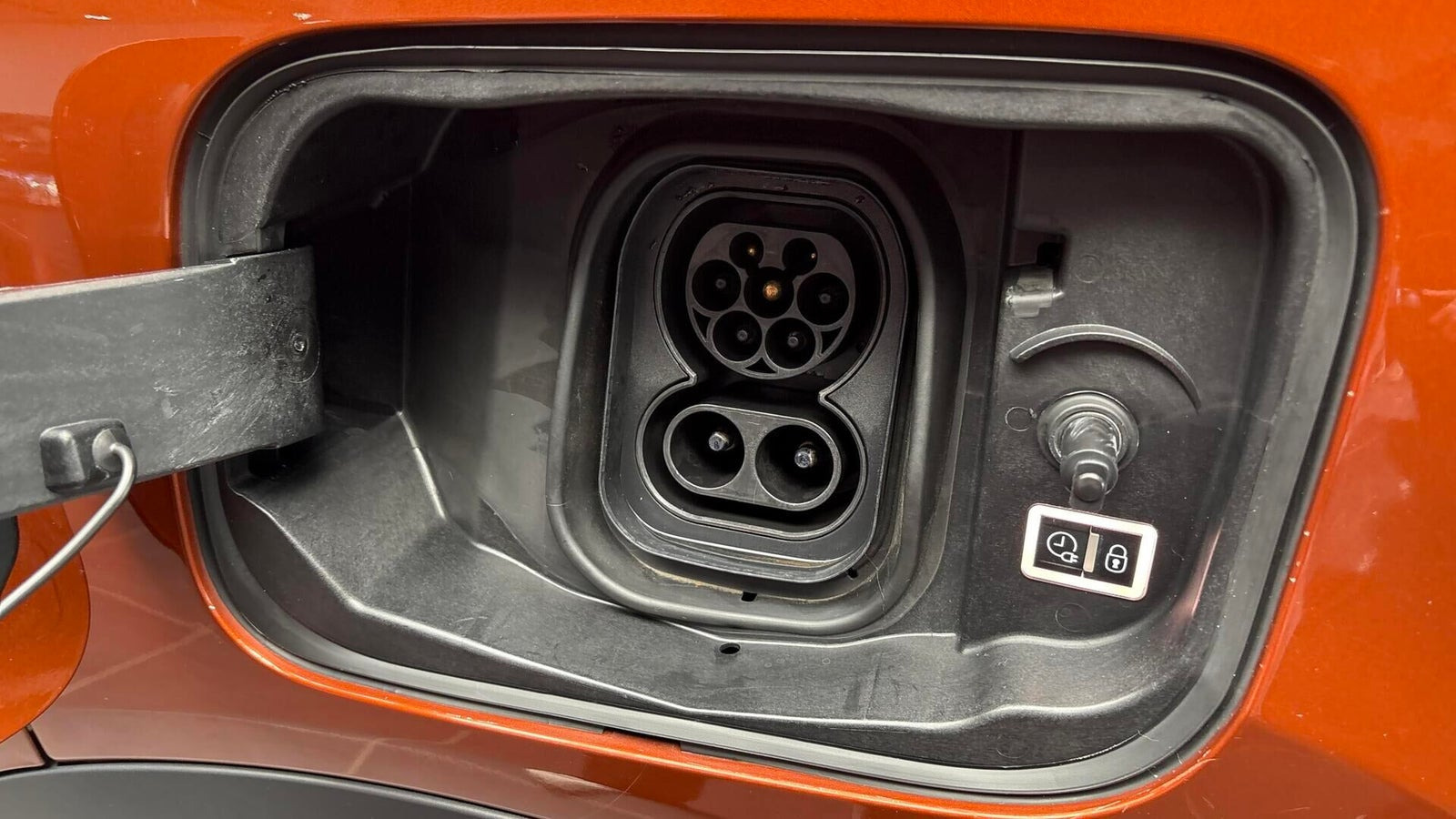Orange Citroën ë-C4 fra 2022