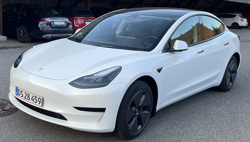 Tesla Model 3 Baghjulstræk