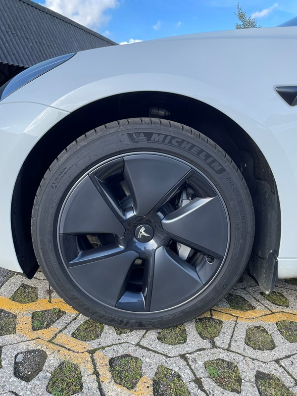 undefined Tesla Model 3 fra 2023