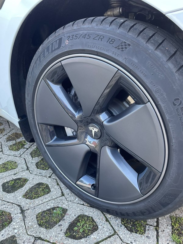 undefined Tesla Model 3 fra 2023
